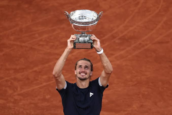 ALEXANDER ZVEREV CLAIMS FIRST GRAND SLAM TITLE WITH EPIC FRENCH OPEN VICTORY